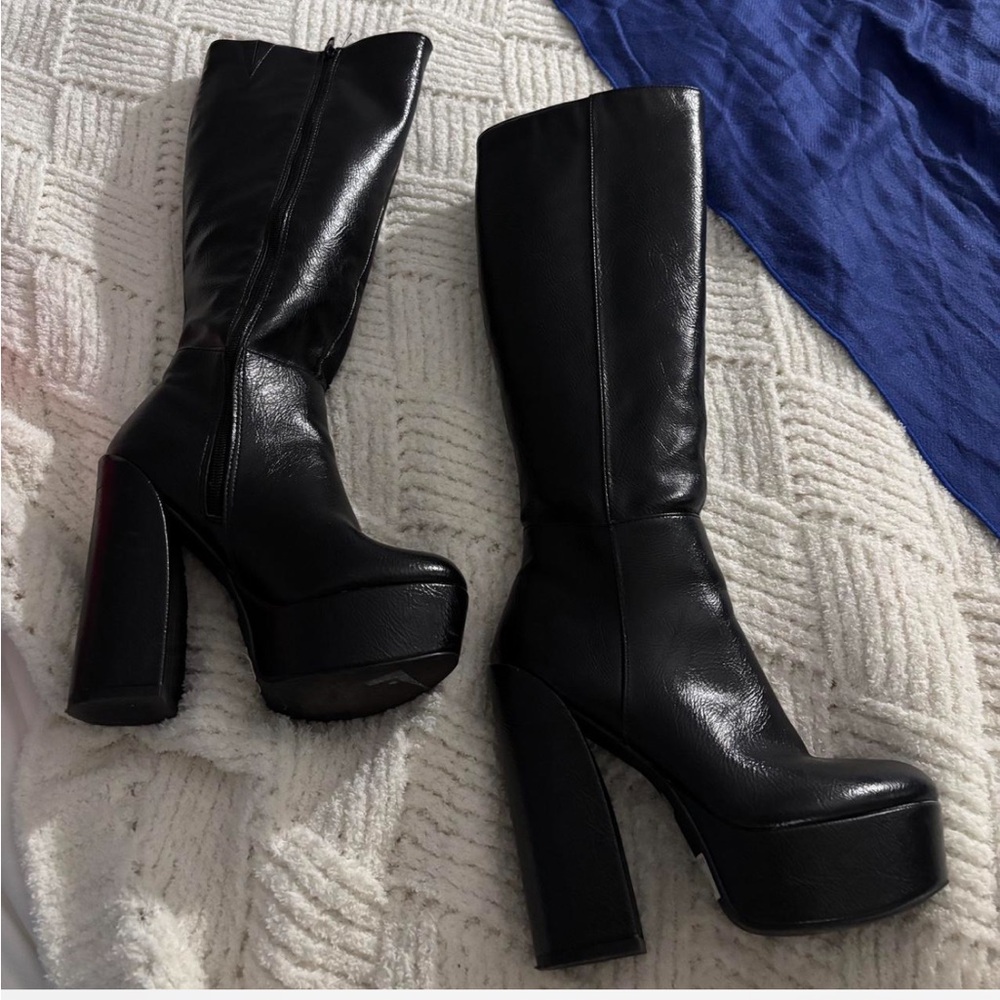 black knee high platform boots